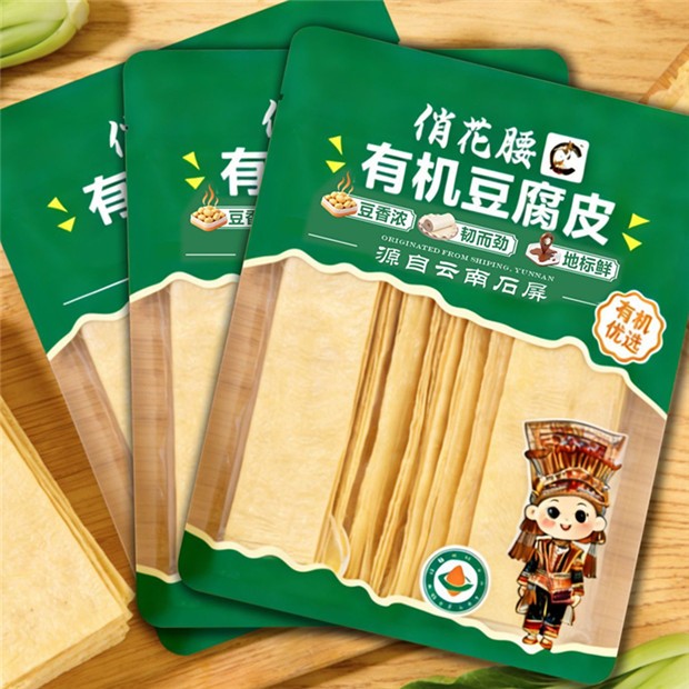 石屏有机豆腐皮｜柔韧有弹性，豆香浓郁，耐煮不易烂！手工揭皮工艺，每张厚薄更均匀，保留大豆原生风味！早餐卷菜、日常炒菜、搭配火锅都可以，轻负担又好吃